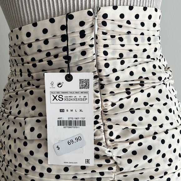 Zara Polka Dot Mini - Picture 7 of 7